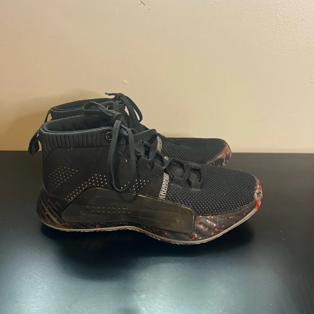 Adidas Dame “Peoples Champ”